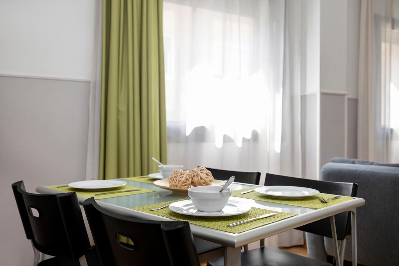 Apartments Sata Park Guell Area Barcelona Exterior foto